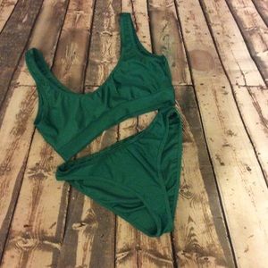 2 piece green swimsuit size L